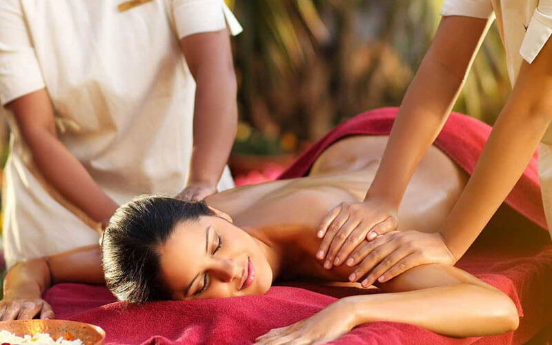 types de massages et leurs bienfaits ! Massage Découverte , Massage du Dos, Massage Deep Tissu , Massage Femmes Enceinte  , Massage Californien, Massage Suédois , Massage Thaï  , Massage Ayurvédique , Masage Lomi Lomi , Réflexologie Plantaire paradis du bien-etre , Paris (8e), à proximité de l'avenue des champs Élysée