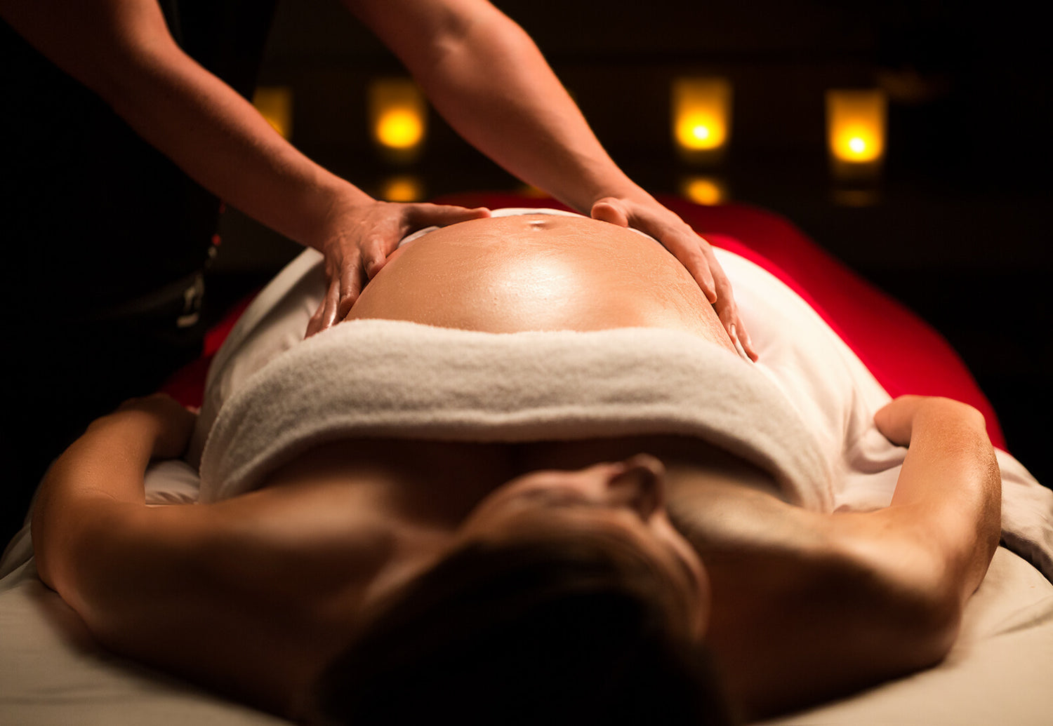 types de massages et leurs bienfaits ! Massage Découverte , Massage du Dos, Massage Deep Tissu , Massage Femmes Enceinte  , Massage Californien, Massage Suédois , Massage Thaï  , Massage Ayurvédique , Masage Lomi Lomi , Réflexologie Plantaire paradis du bien-etre , Paris (8e), à proximité de l'avenue des champs Élysée