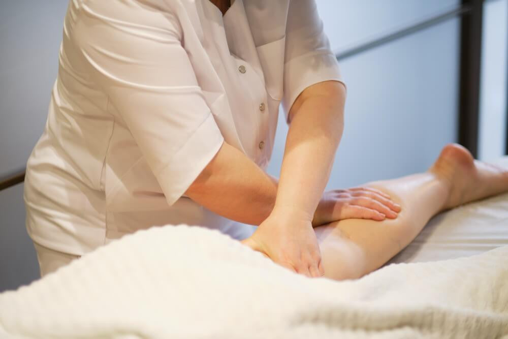 Le drainage lymphatique : des bienfaits de la tête aux pieds ! Drainage lymphatique du visage : quels bienfaits ? Drainage lymphatique (manuel) : massage, bienfaits, tarif Qu’est-ce que le drainage lymphatique ? paradis du bien-etre Paris (8e), à proximité de l'avenue des champs Élysée